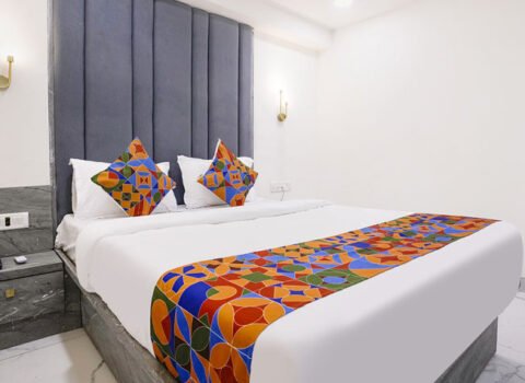 A comfortable and budget-friendly room with essential amenities for a relaxing stay.